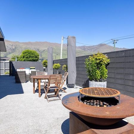 Prime Location On Warren St - 3 Bedroom Town House Wanaka Exteriör bild