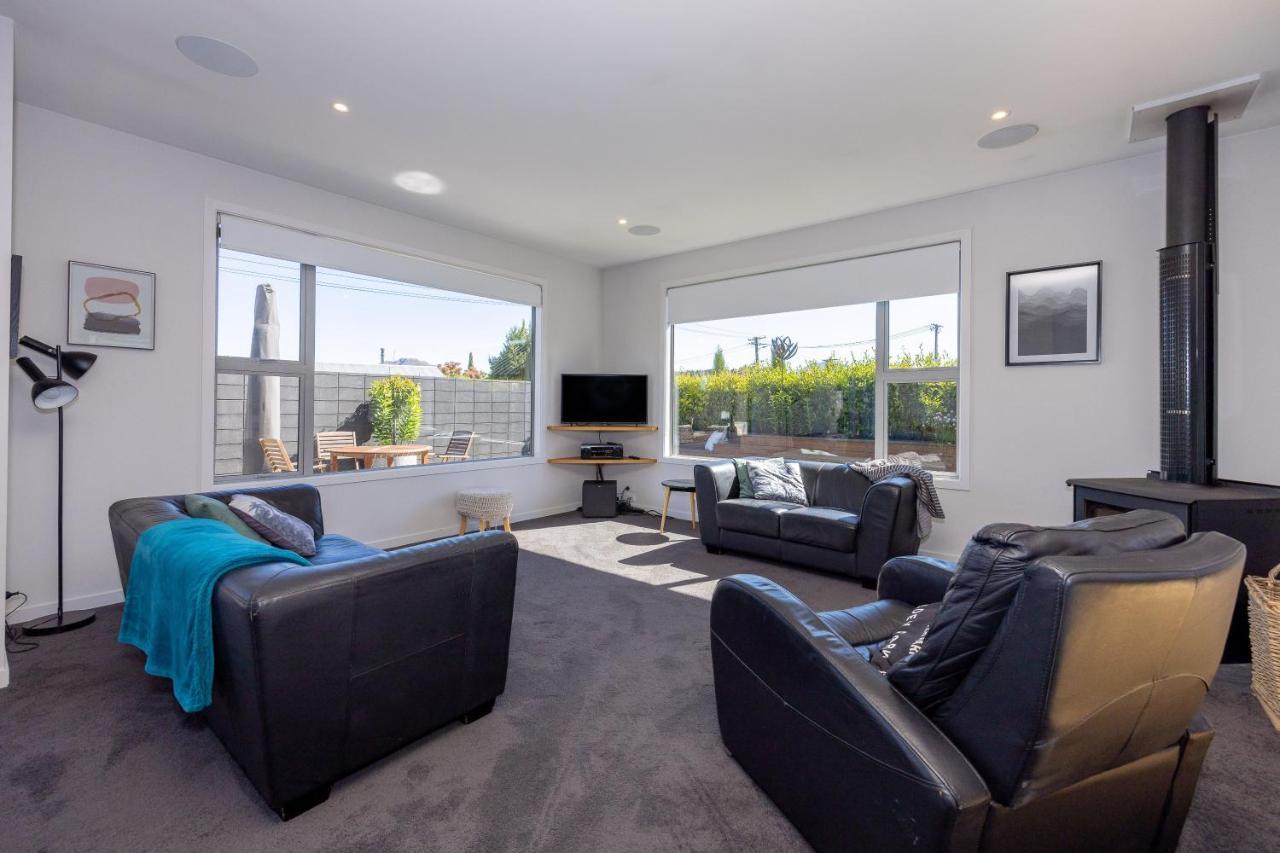 Prime Location On Warren St - 3 Bedroom Town House Wanaka Exteriör bild