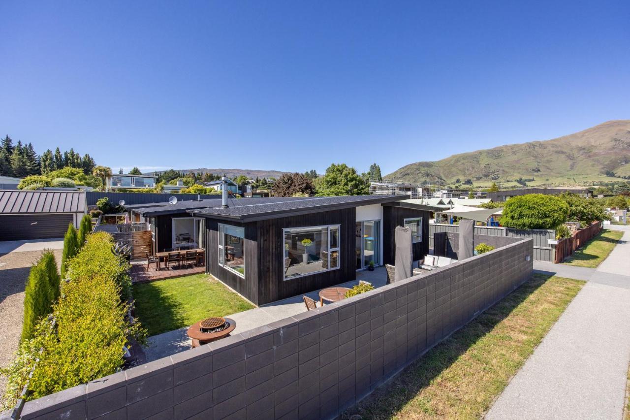 Prime Location On Warren St - 3 Bedroom Town House Wanaka Exteriör bild